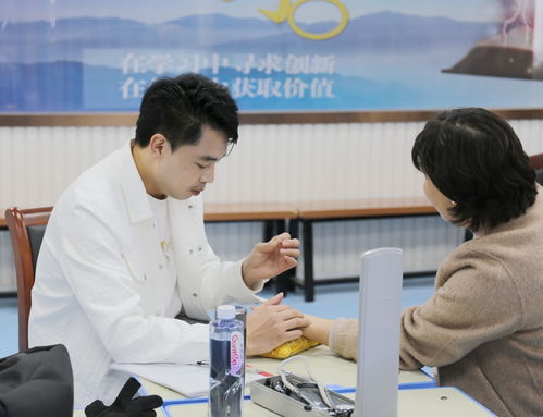 岐黃薪火暖校園 中醫義診與教育咨詢服務走進蒙城三義路中學